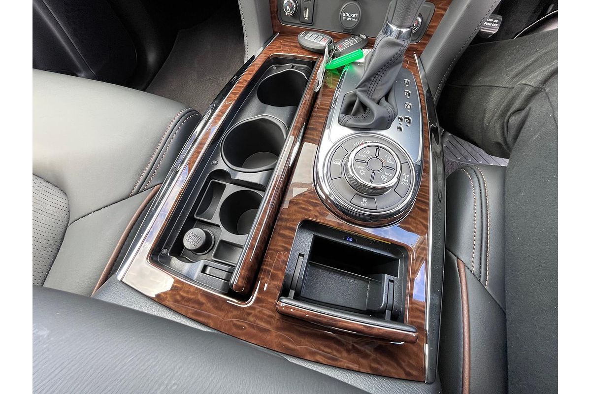 2024 Nissan Patrol Ti-L Y62