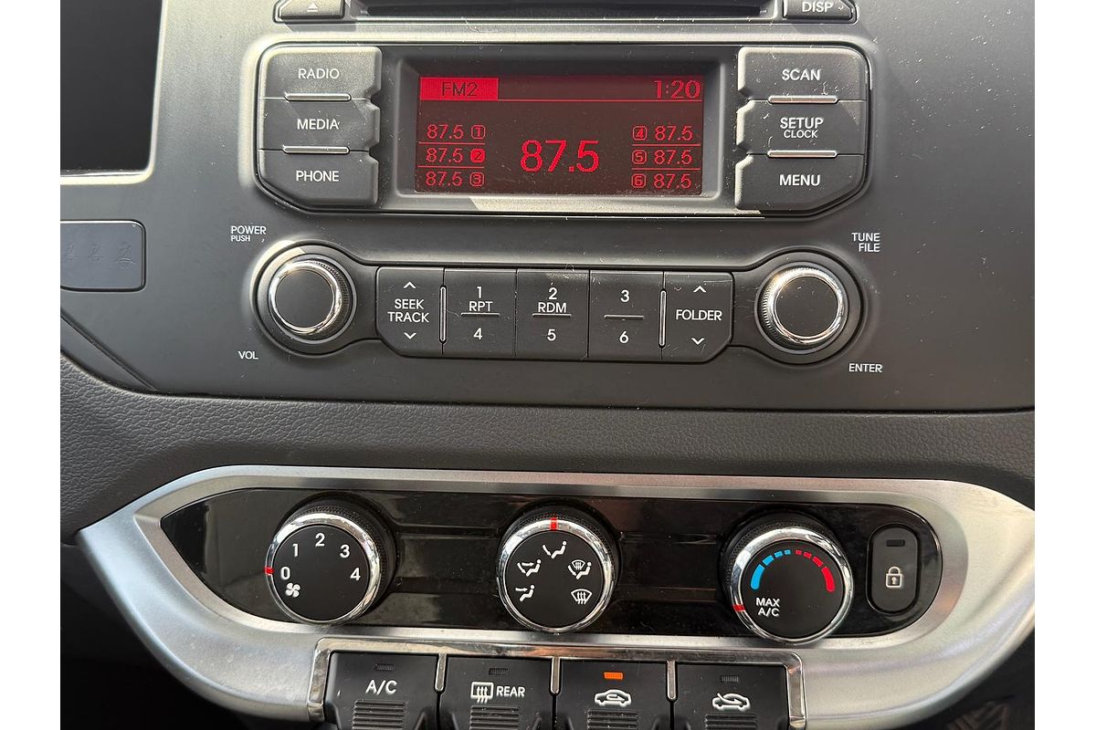 2012 Kia Rio S UB