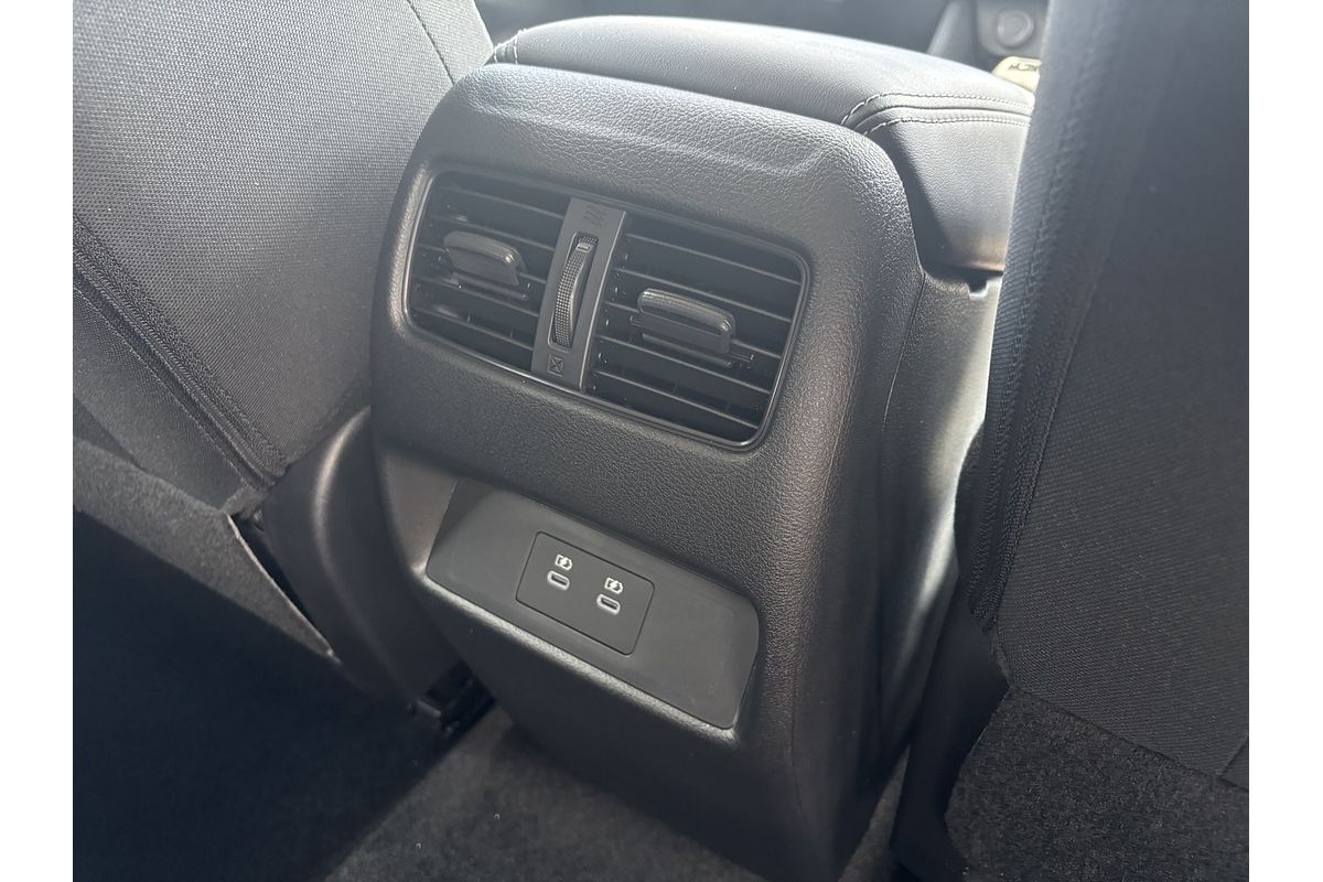 2025 Nissan QASHQAI ST-L J12