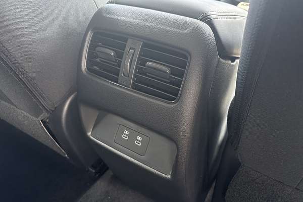 2025 Nissan QASHQAI ST-L J12