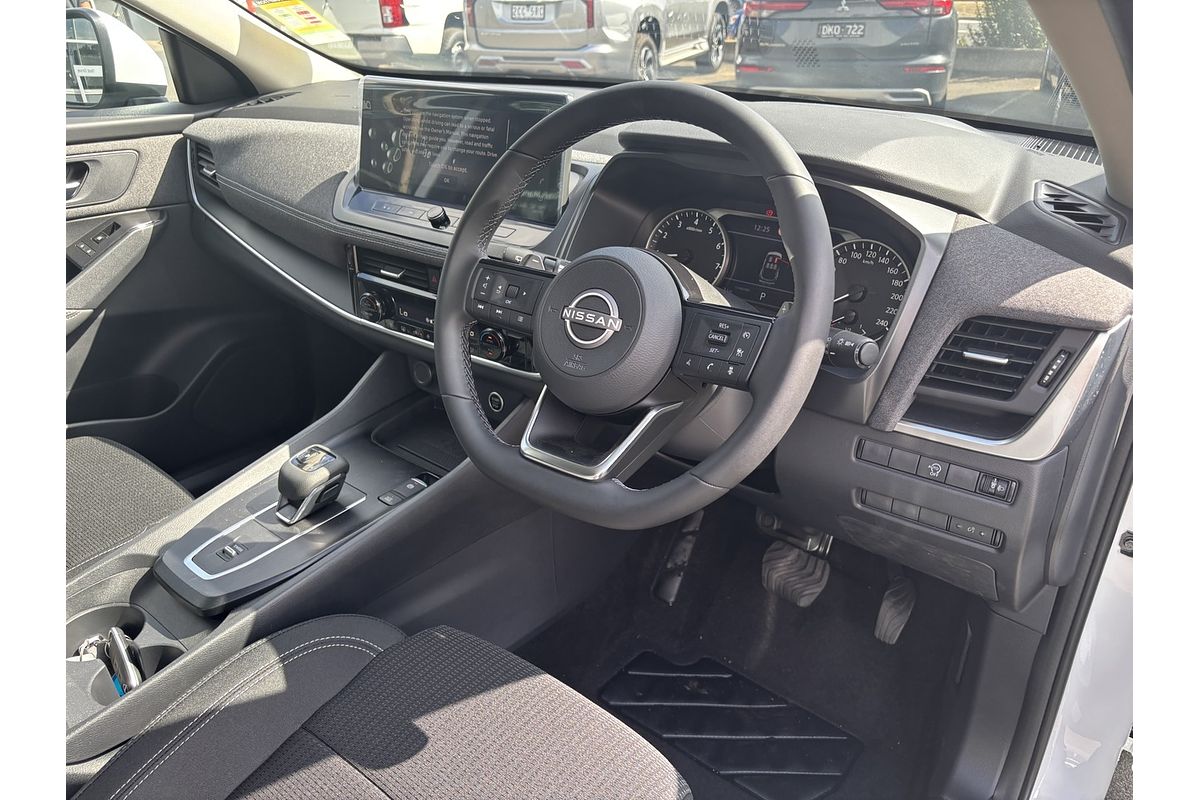 2025 Nissan QASHQAI ST-L J12