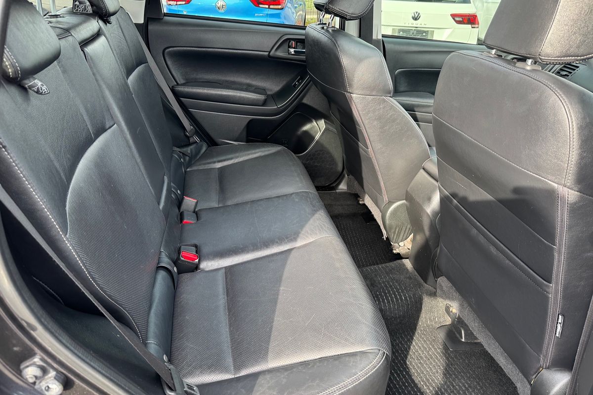 2014 Subaru Forester 2.5i-S S4