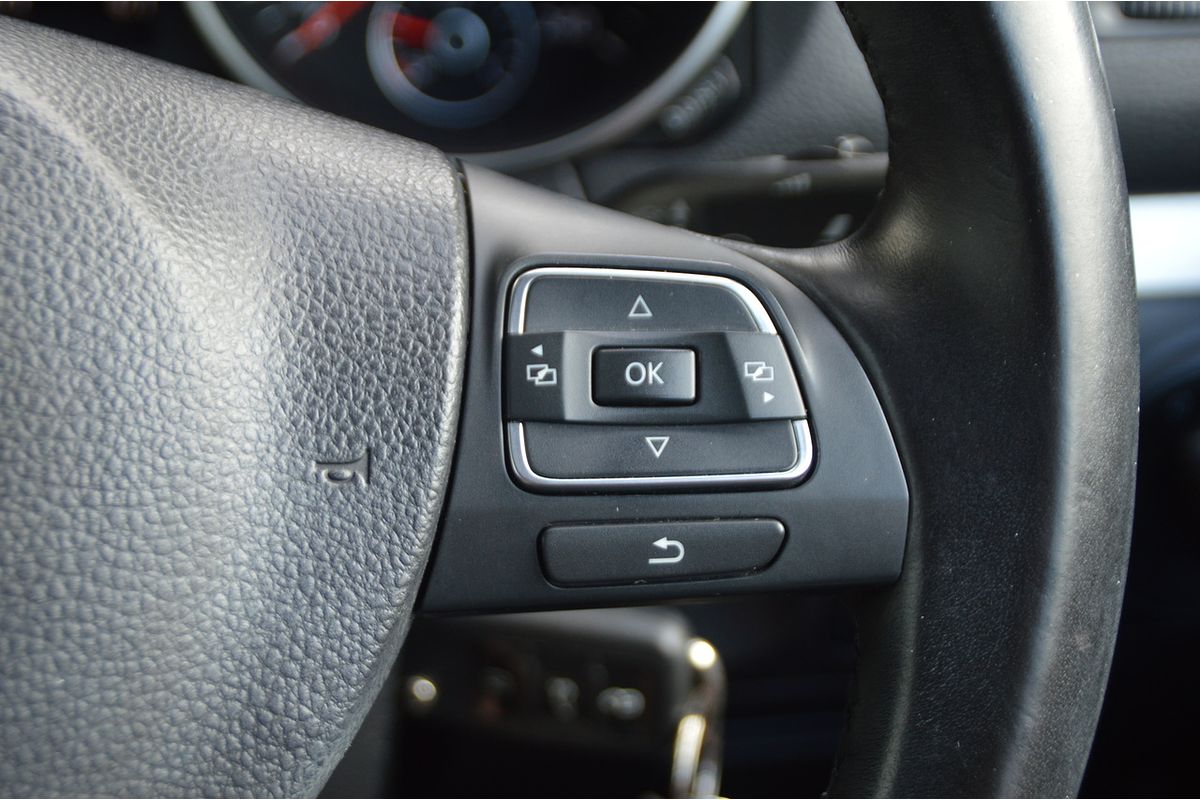 2011 Volkswagen Golf 118TSI VI