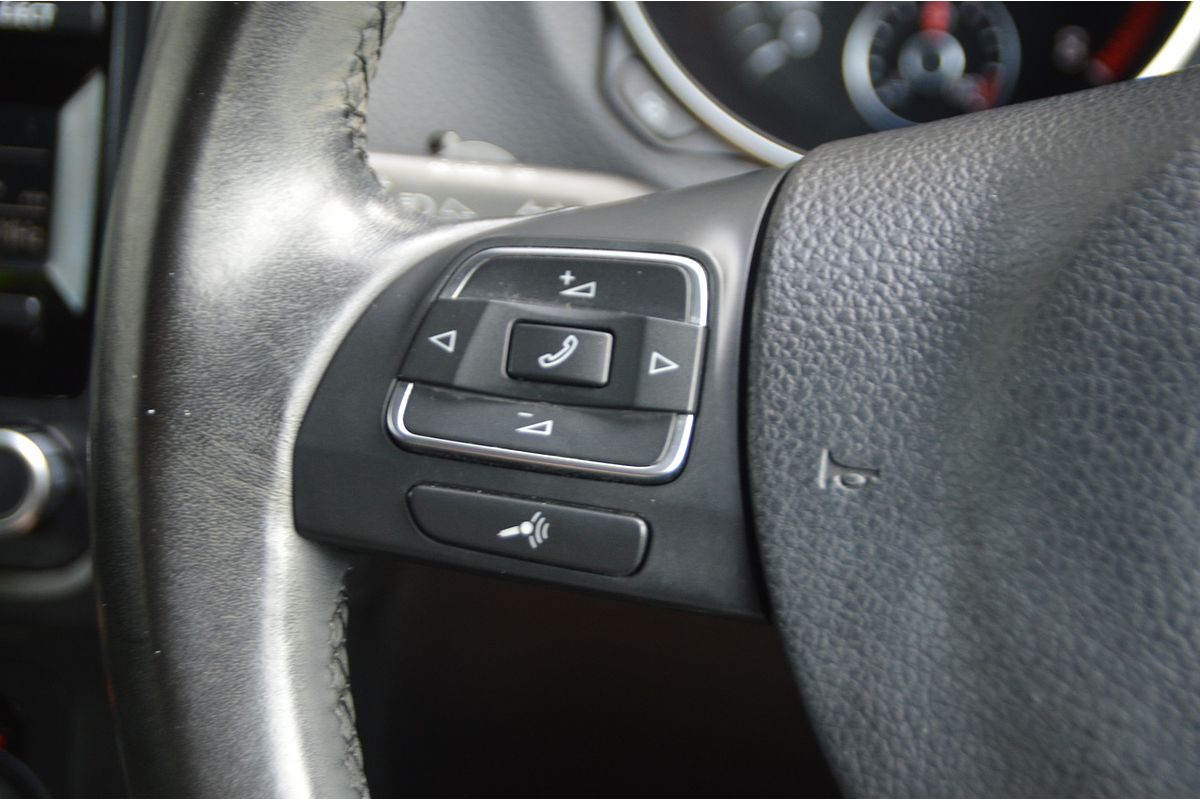 2011 Volkswagen Golf 118TSI VI