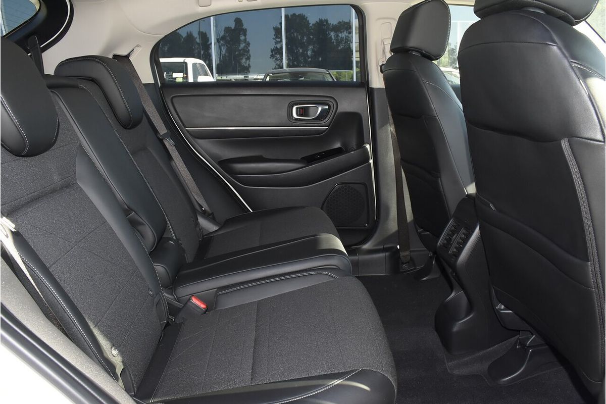 2024 Honda HR-V e:HEV L