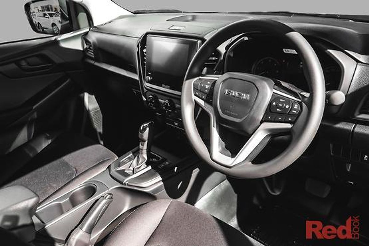 2025 Isuzu D-MAX SX 4X4