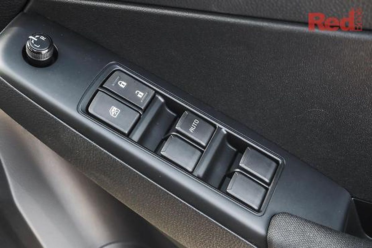 2025 Isuzu D-MAX SX 4X4