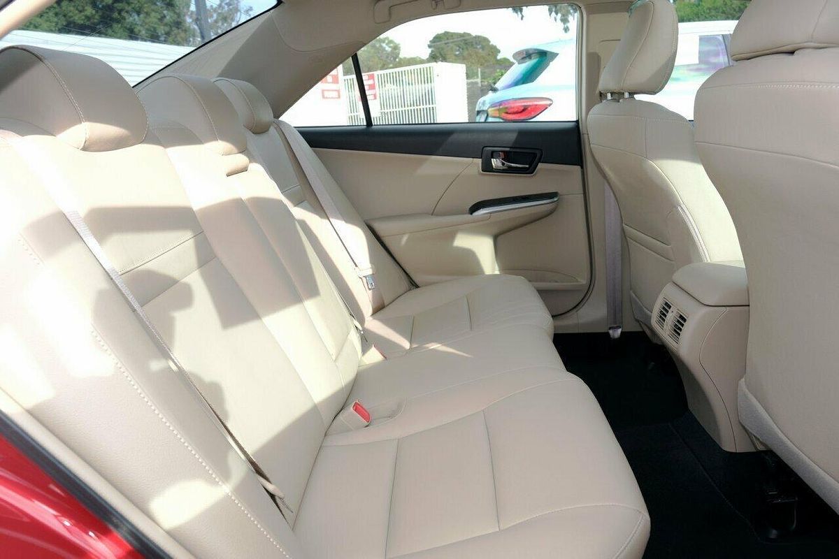 2016 Toyota Camry Atara SL ASV50R