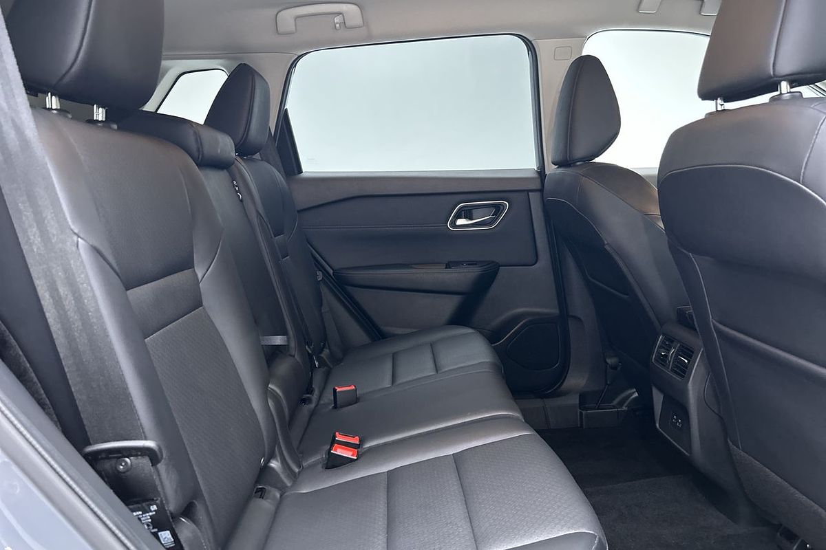 2023 Nissan X-TRAIL ST-L T33