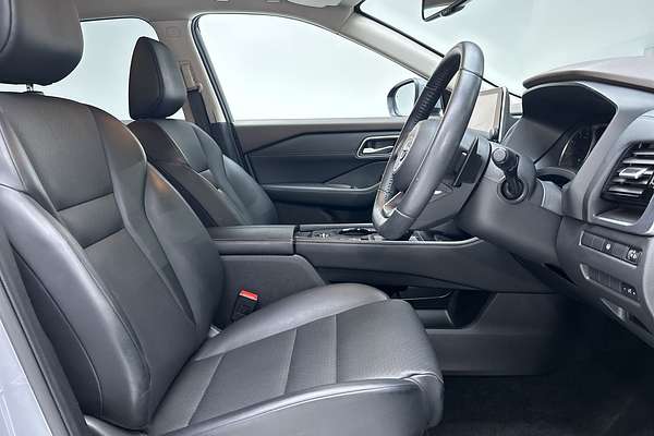 2023 Nissan X-TRAIL ST-L T33