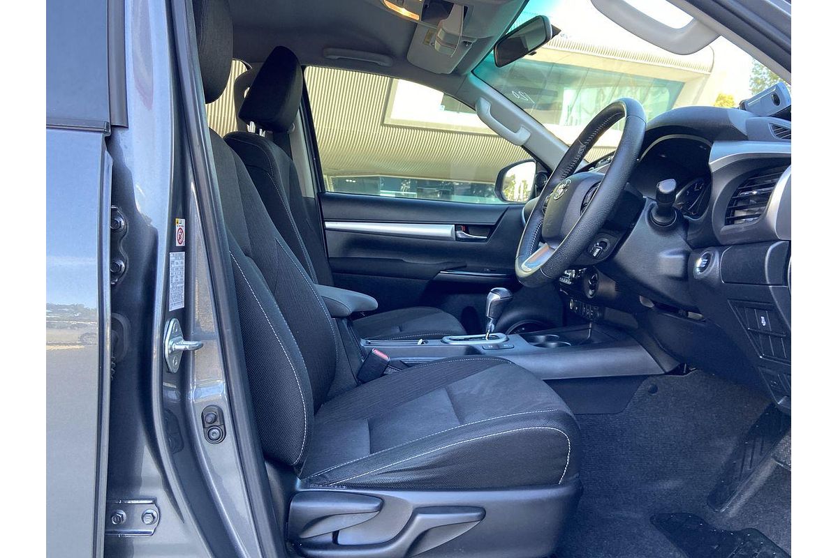 2017 Toyota Hilux SR5 GUN126R 4X4