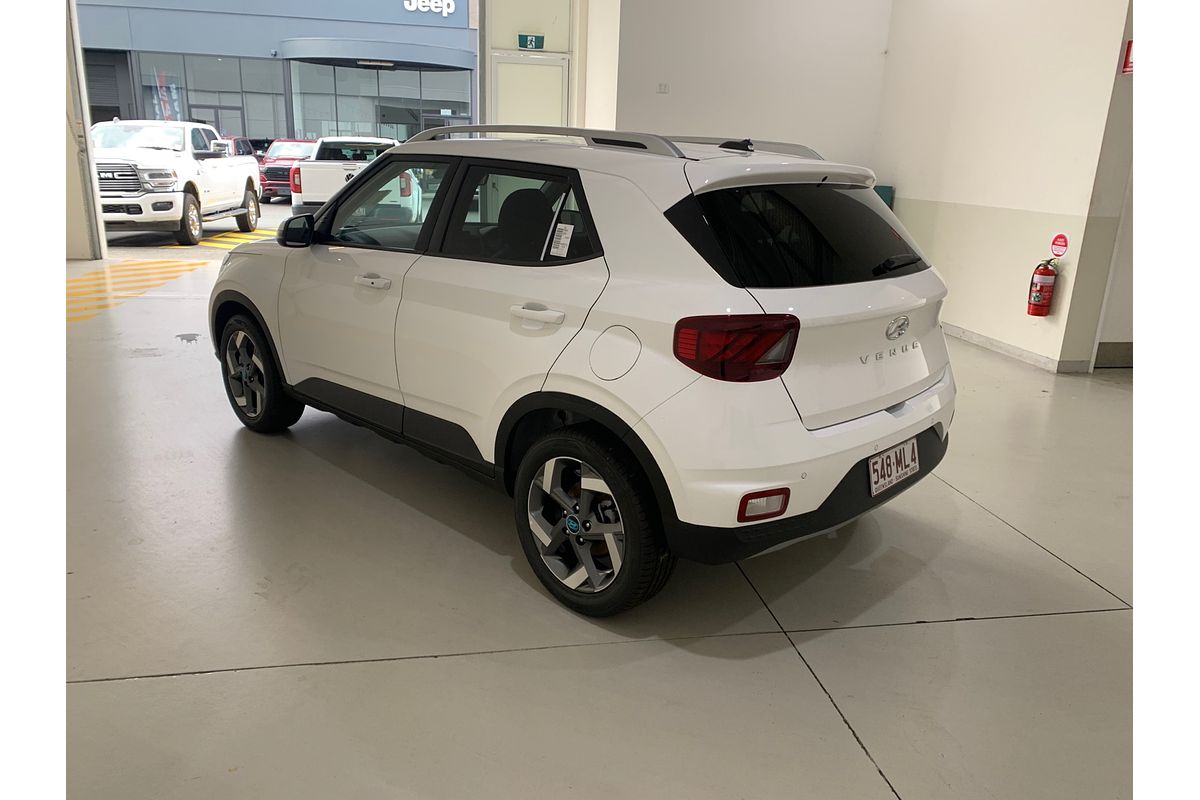2024 Hyundai Venue Elite QX.V5