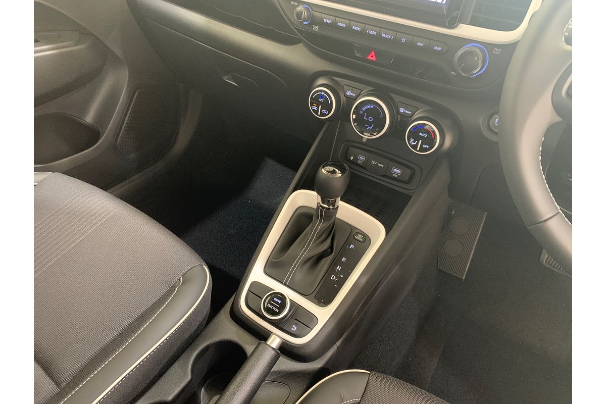 2024 Hyundai Venue Elite QX.V5
