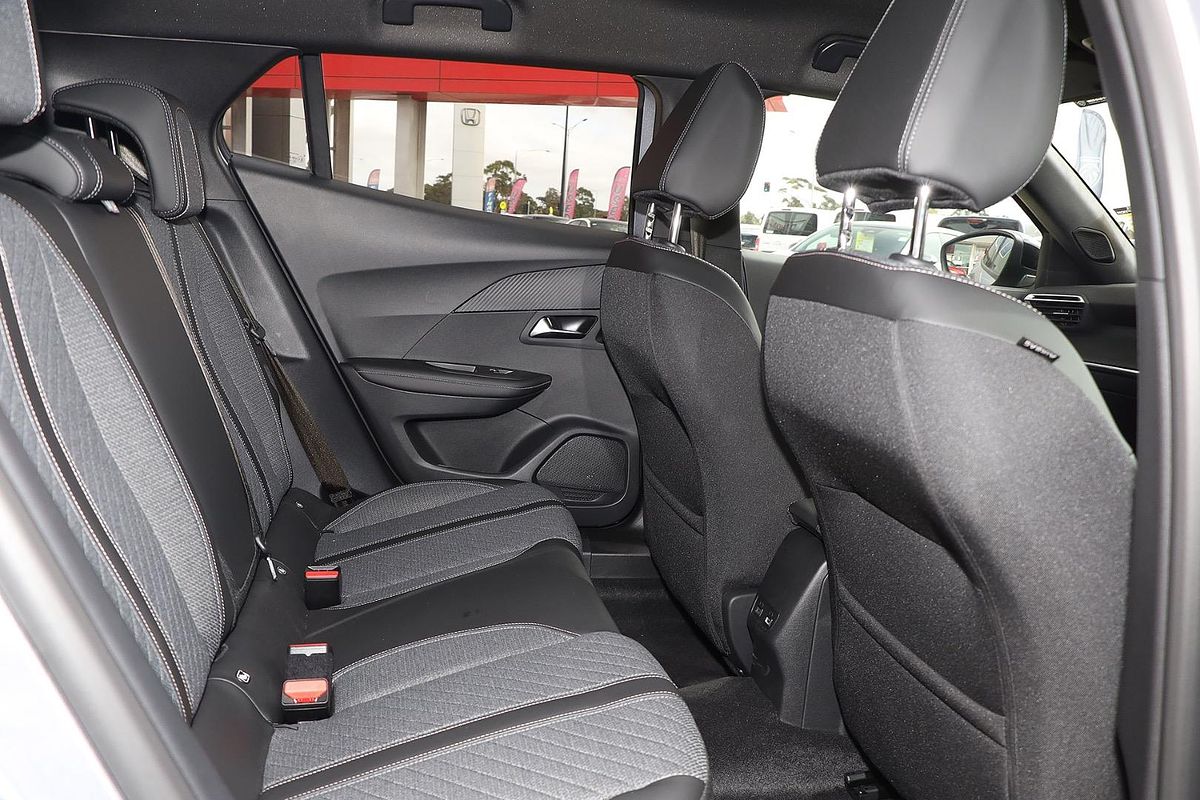 2023 Peugeot 2008 Allure P24