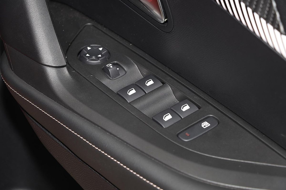 2023 Peugeot 2008 Allure P24