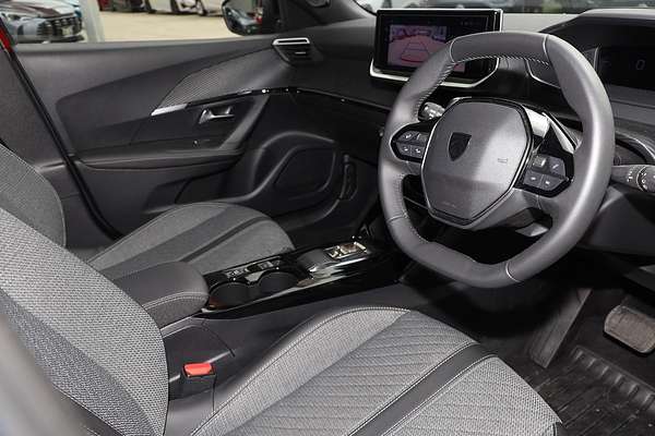 2023 Peugeot 2008 Allure P24