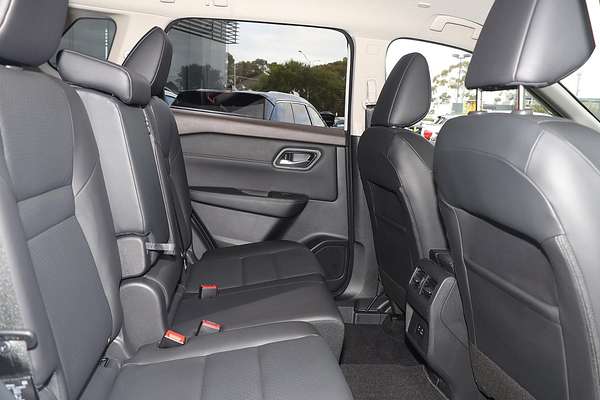 2024 Nissan X-TRAIL ST-L e-POWER T33