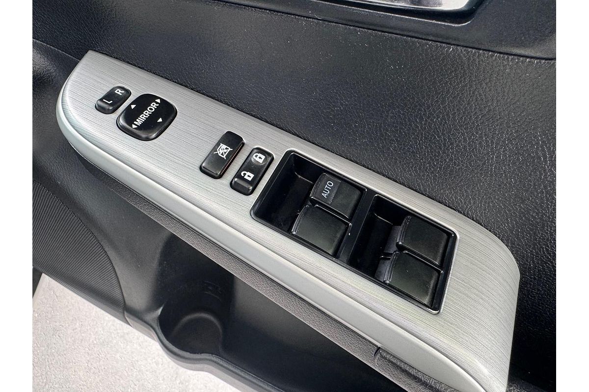 2017 Toyota Camry Atara S AVV50R