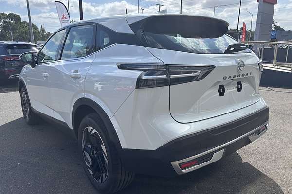 2025 Nissan QASHQAI ST-L J12
