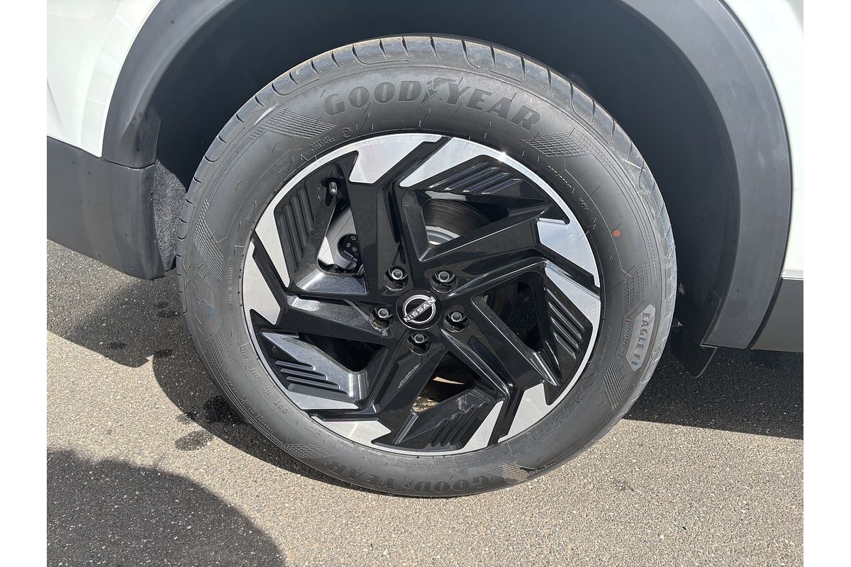 2025 Nissan QASHQAI ST-L J12