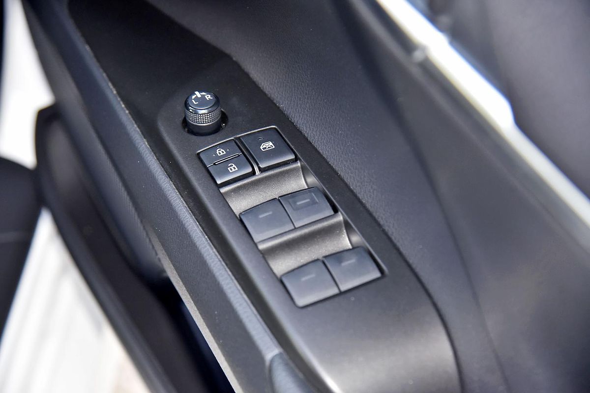 2024 Toyota Camry Ascent AXVH70R
