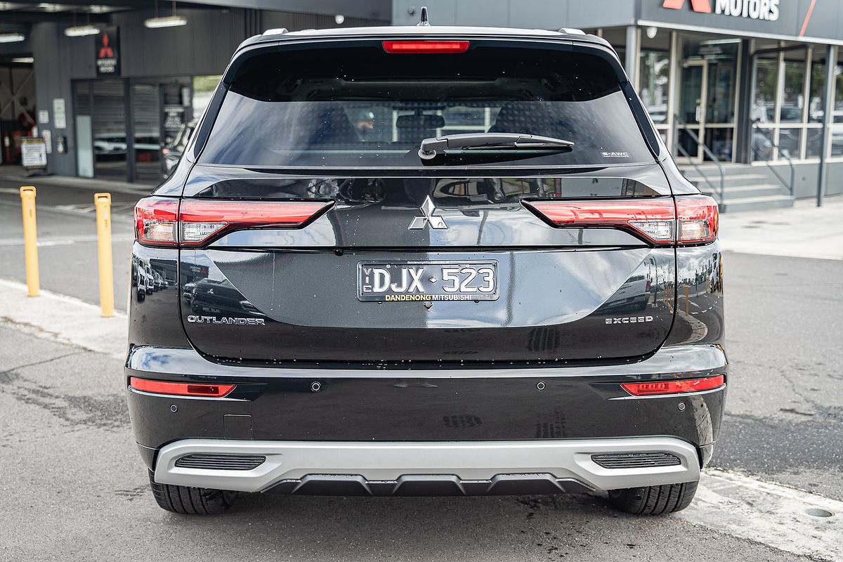2024 Mitsubishi Outlander Exceed ZM