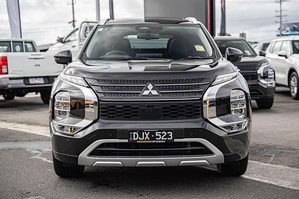 2024 Mitsubishi Outlander Exceed ZM