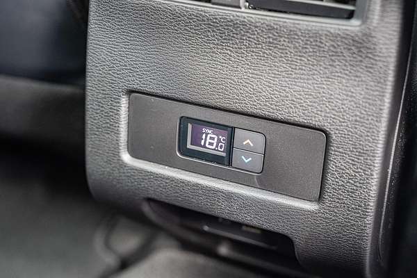 2024 Mitsubishi Outlander Exceed ZM