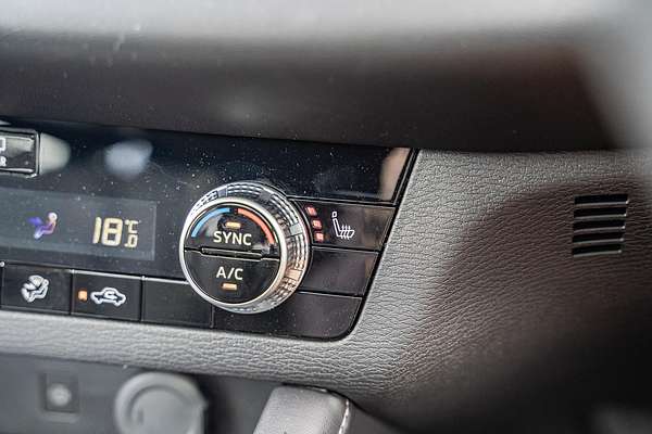 2024 Mitsubishi Outlander Exceed ZM