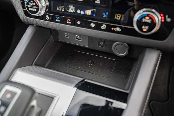 2024 Mitsubishi Outlander Exceed ZM