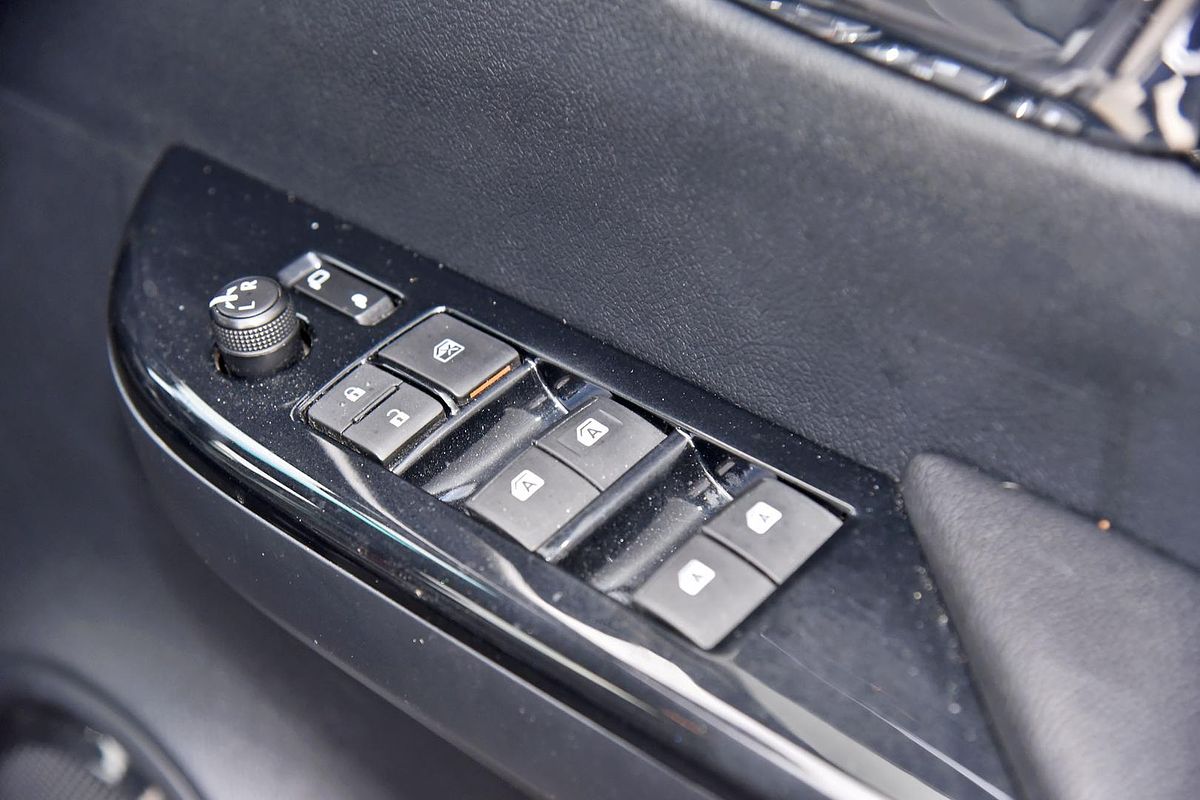 2020 Toyota Hilux Rugged X GUN126R 4X4