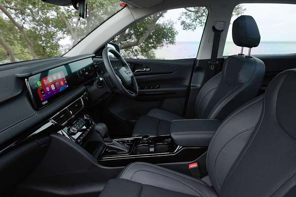 2025 Mahindra XUV700 AX7L