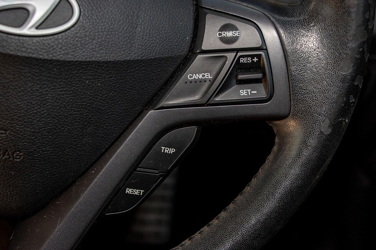 2012 Hyundai Veloster SR Turbo FS2