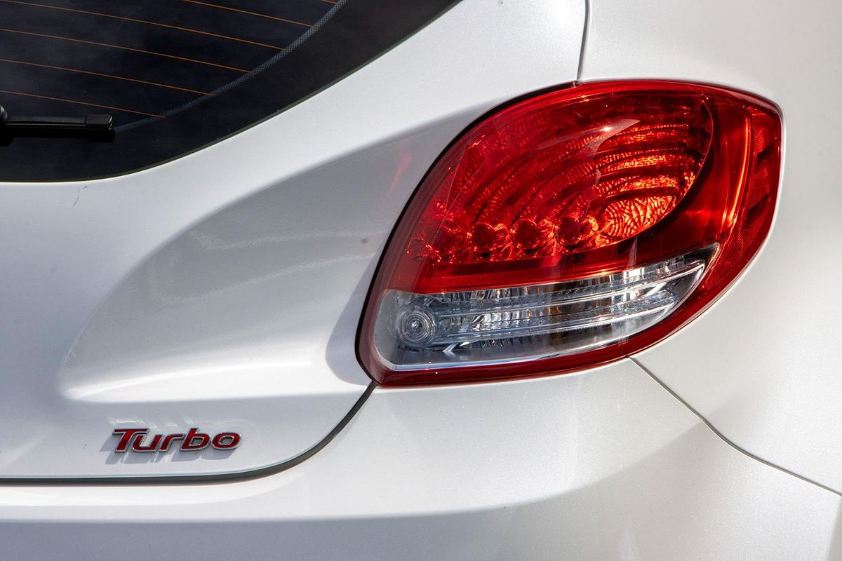 2012 Hyundai Veloster SR Turbo FS2
