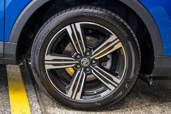 2019 MG ZS Essence AZS1