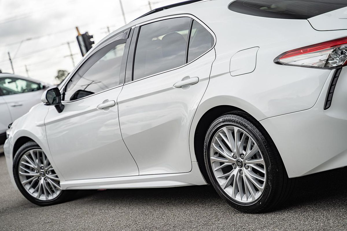 2019 Toyota Camry SL GSV70R