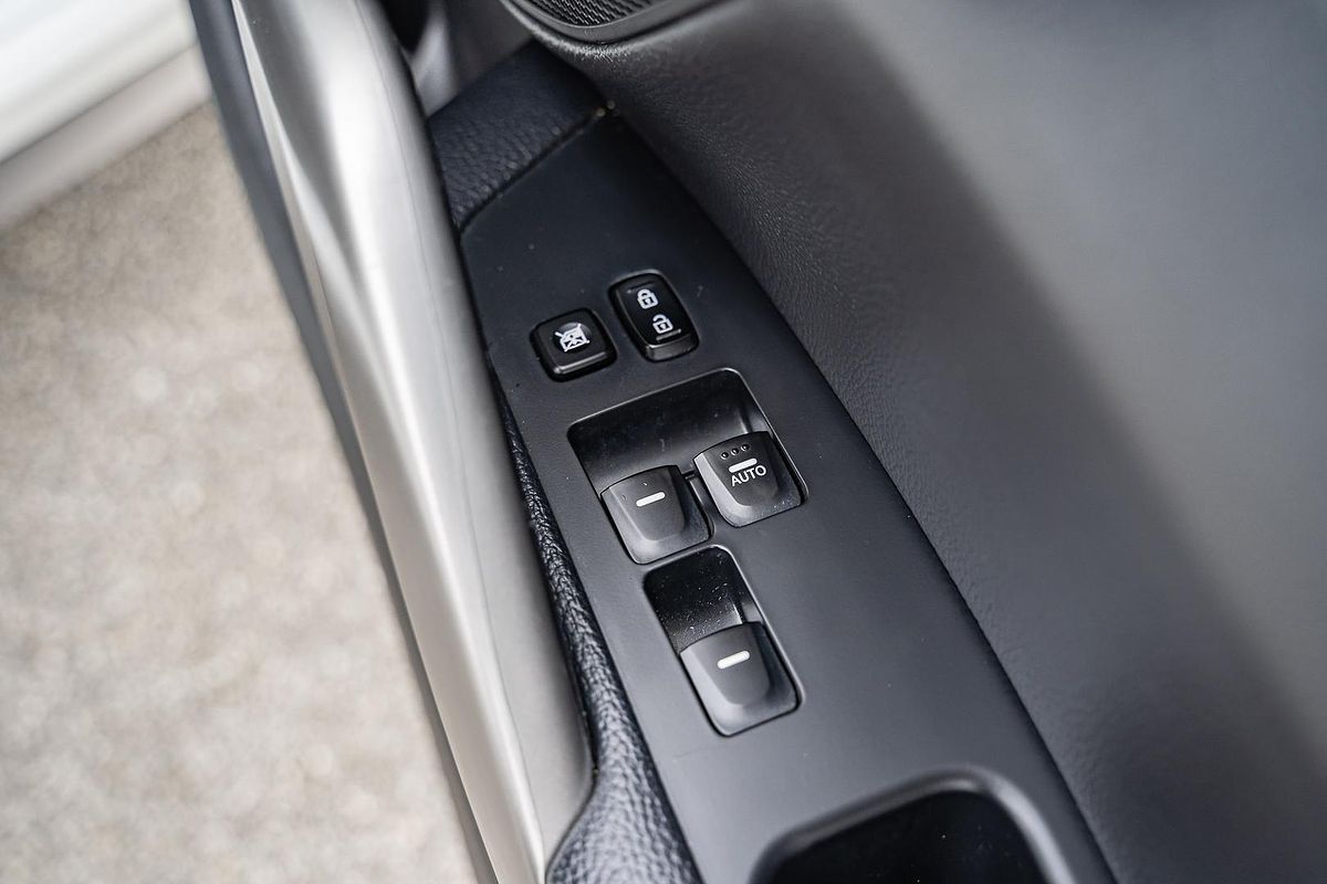 2016 Hyundai Veloster SR Turbo FS4 Series II
