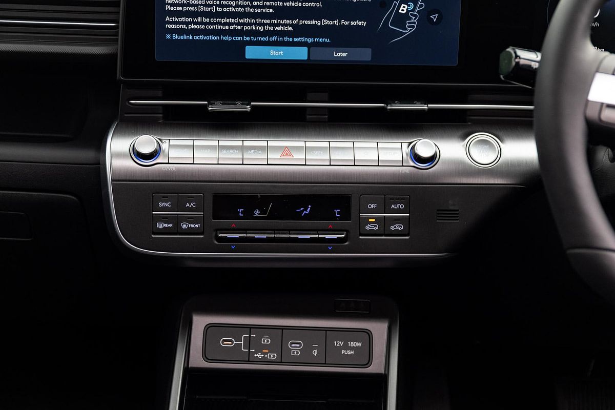 2025 Hyundai Kona Premium SX2.V2