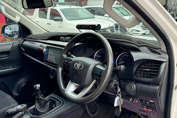 2015 Toyota Hilux SR GUN126R 4X4