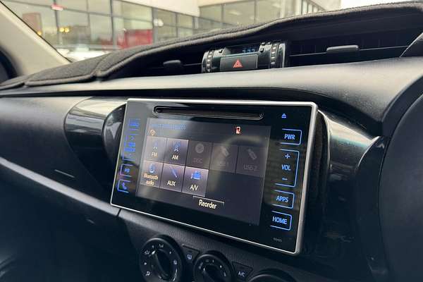 2015 Toyota Hilux SR GUN126R 4X4