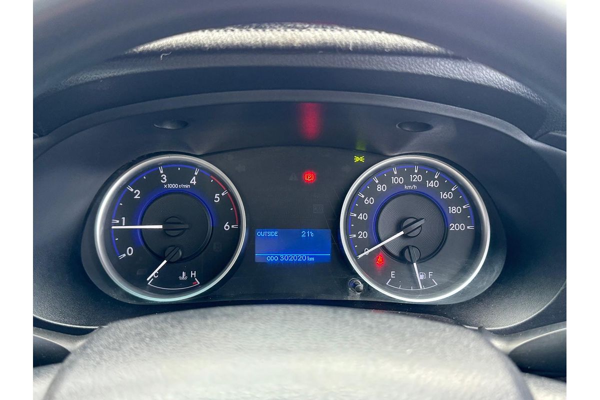 2015 Toyota Hilux SR GUN126R 4X4