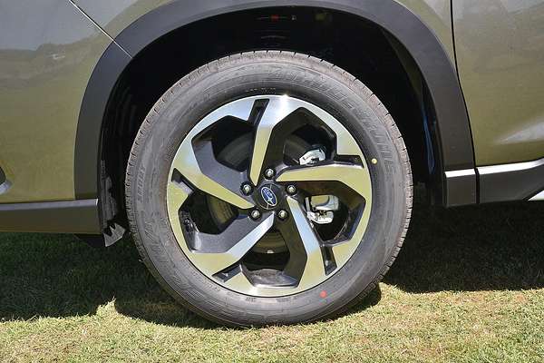 2024 Subaru Forester 2.5i-S S5