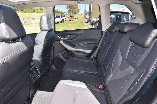 2024 Subaru Forester 2.5i-S S5