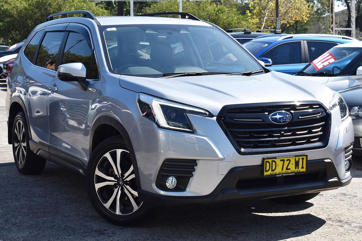 2022 Subaru Forester 2.5i Premium S5