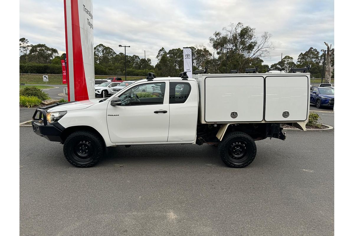 2015 Toyota Hilux Workmate GUN125R 4X4
