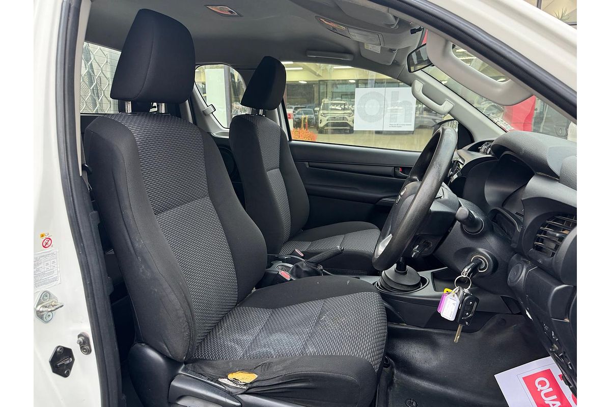 2015 Toyota Hilux Workmate GUN125R 4X4