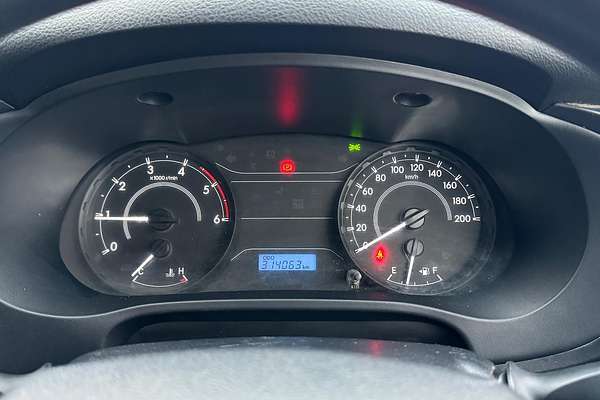 2015 Toyota Hilux Workmate GUN125R 4X4