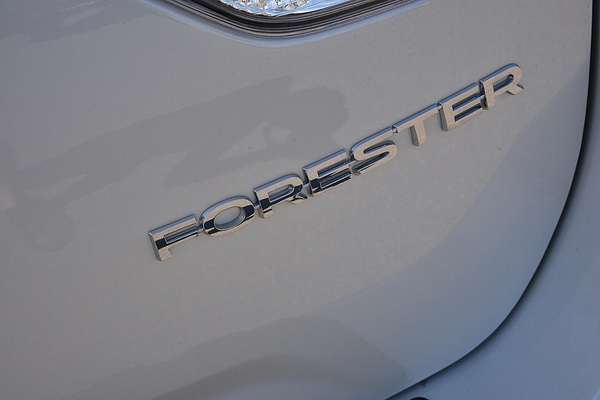 2024 Subaru Forester 2.5i-S S5