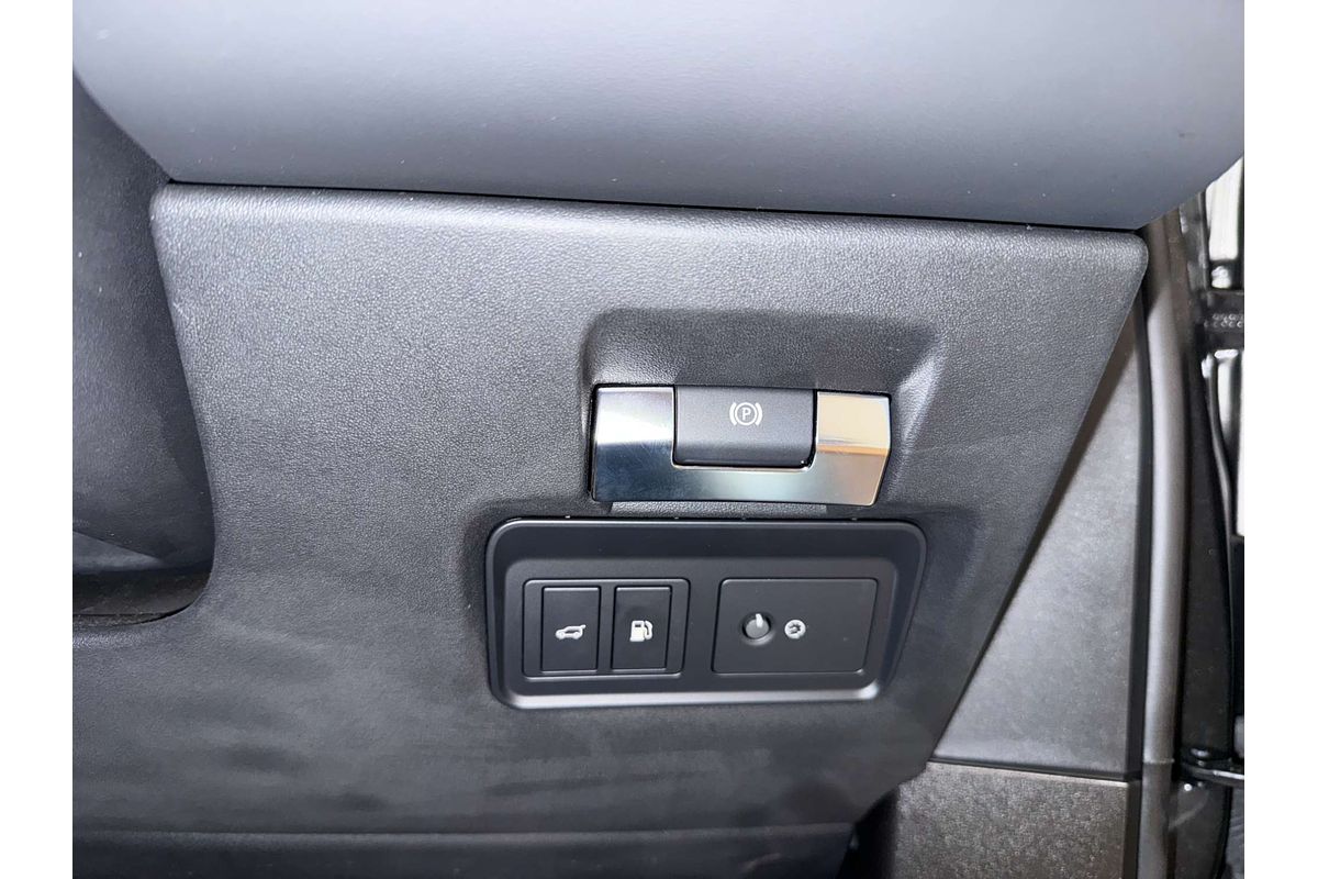 2023 Land Rover Range Rover Evoque P300e R-Dynamic HSE L551
