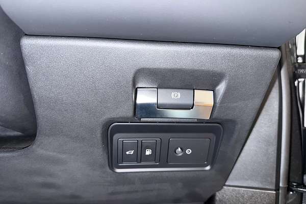 2023 Land Rover Range Rover Evoque P300e R-Dynamic HSE L551
